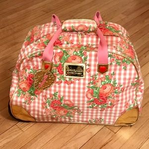Betseyville Luggage